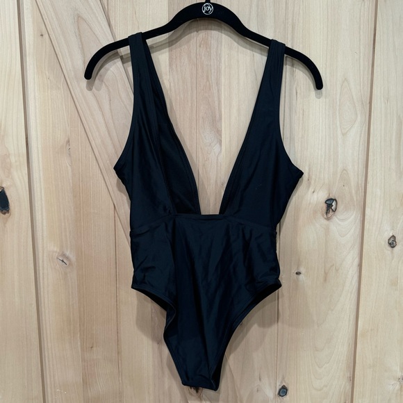 ZAFUL Plunging High Cut Swimsuit Black Size Small One piece Bathing suit Sexy - Picture 9 of 16